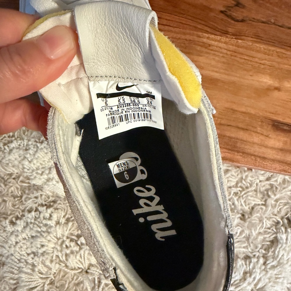 Nike Cream and Black Mid-Top Sneakers - Picture 6 of 6